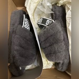 Women ugg slippers